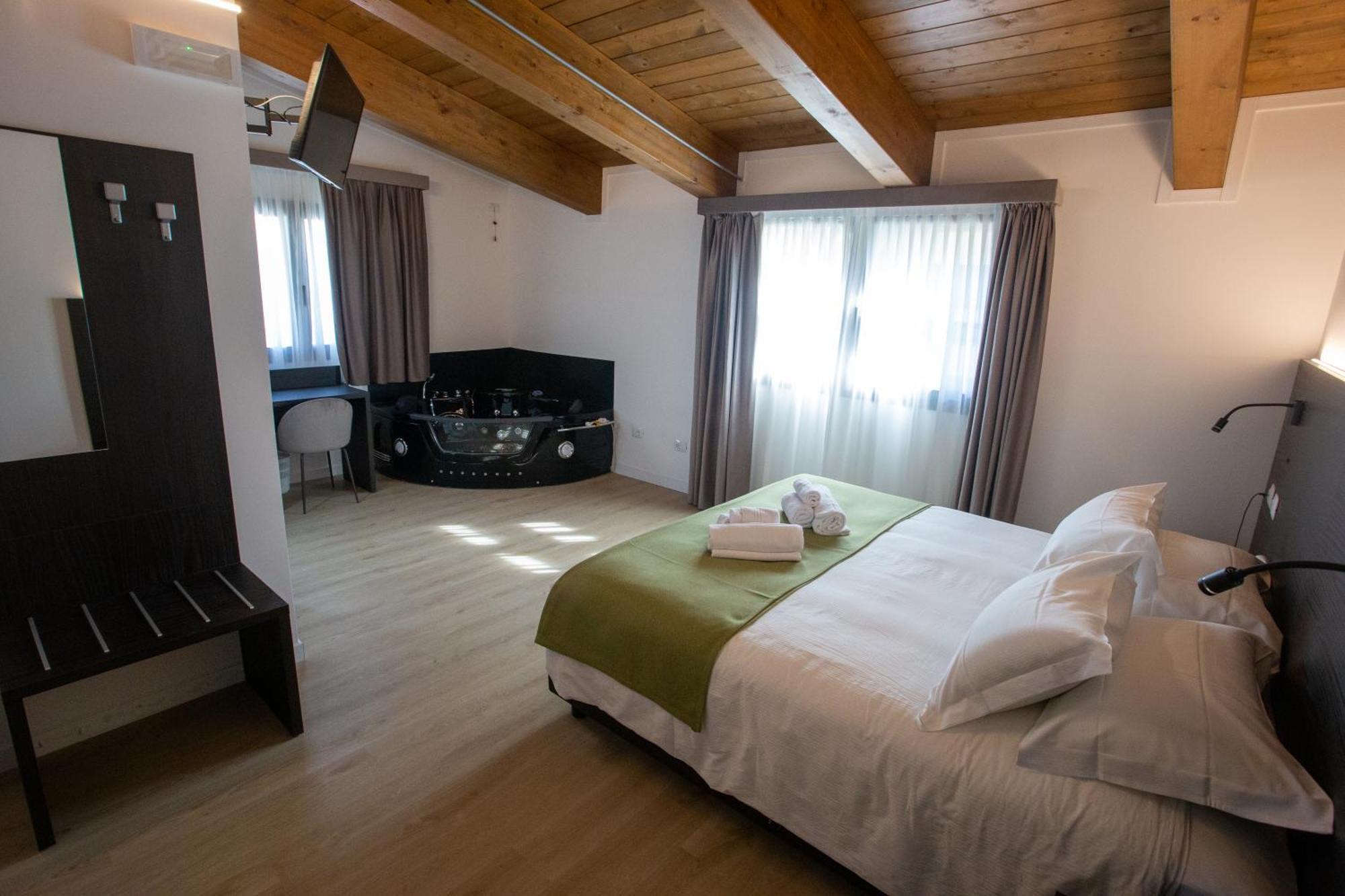 Il Castagneto Hotel Amatrice Bagian luar foto